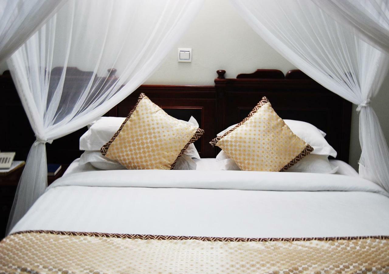 Mc-Elly'S Hotel Аруша Экстерьер фото